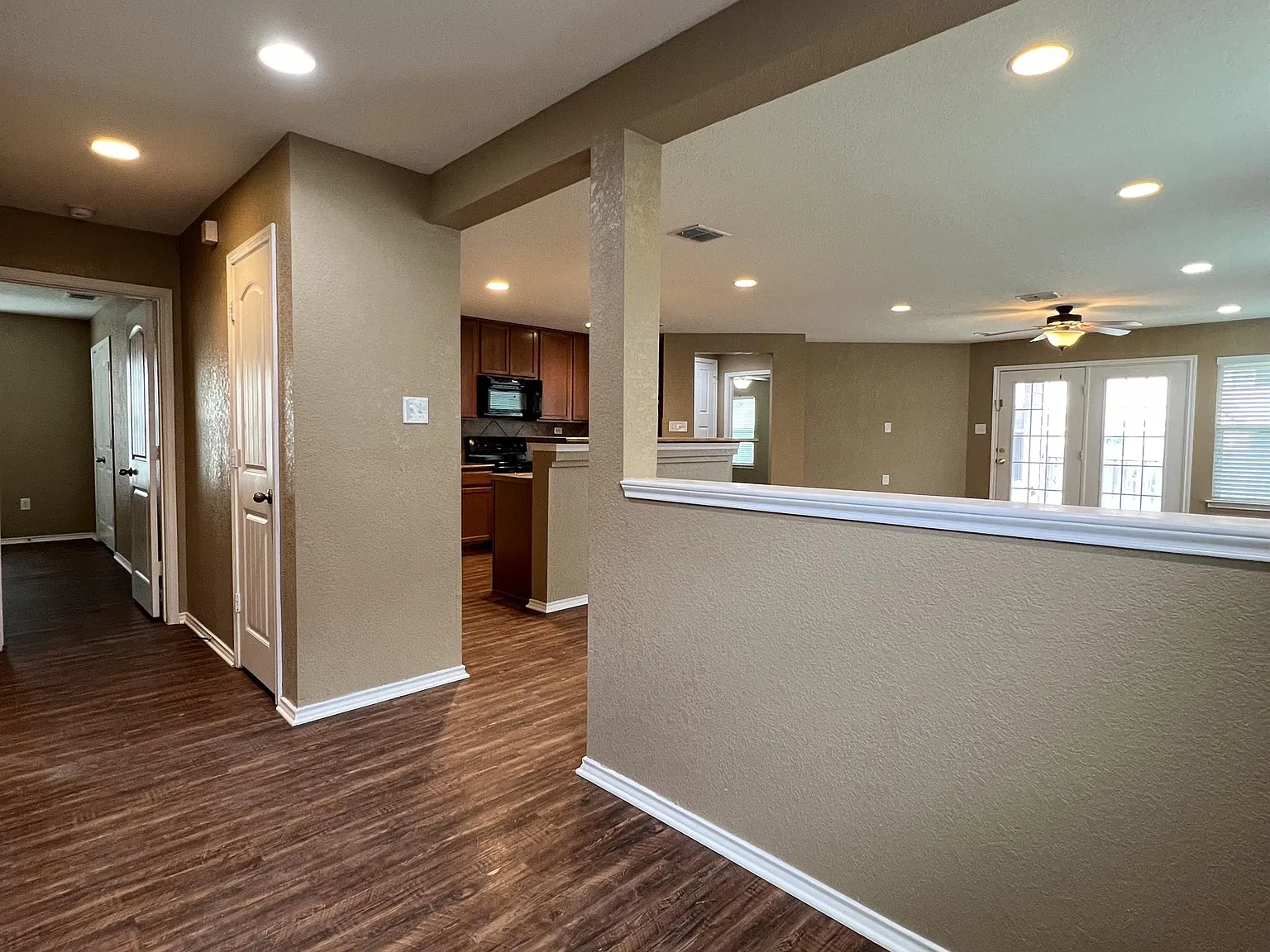 9058 Canter Horse San Antonio, Tx. 78254 - 1 — Photo 3