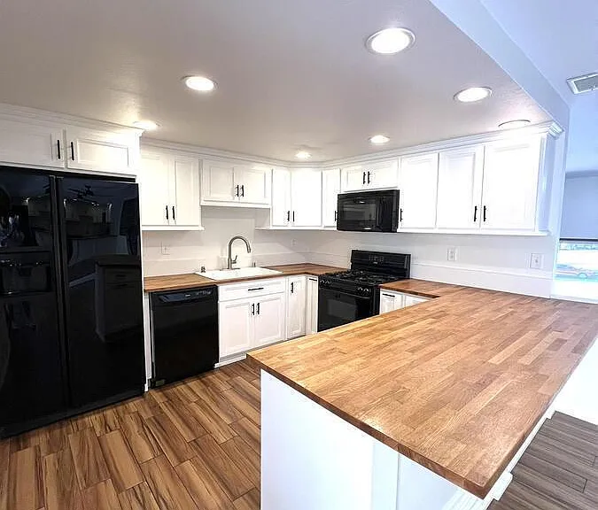 1501 Artesia Blvd #D — Photo 3