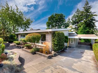 2853 30th Ave W, Seattle, WA 98199