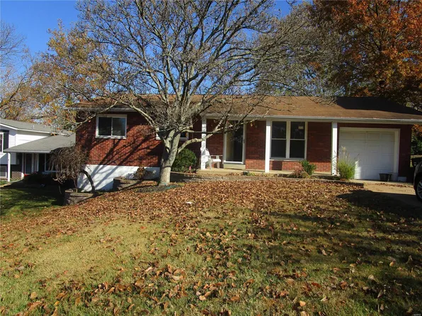 9912 Chiles Ct, Saint Louis, MO 63126