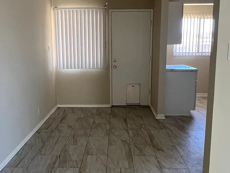 532 Oasis Dr — Photo 6