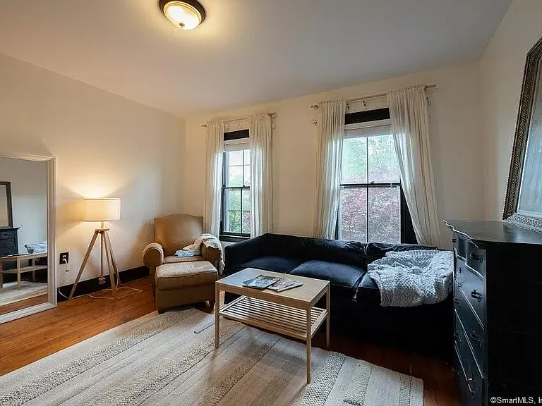 50 Linden St #2 — Photo 2