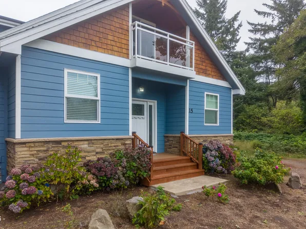 15 NE Braly Ave, Depoe Bay, OR 97341