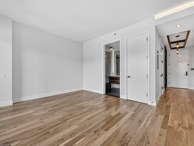 670 Pacific St #409 — Photo 3