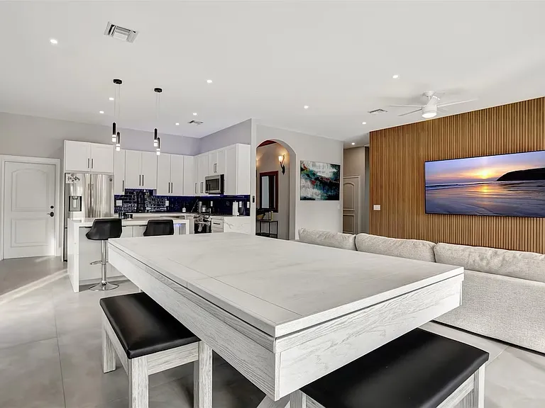 1304 Mandarin Isle — Photo 12