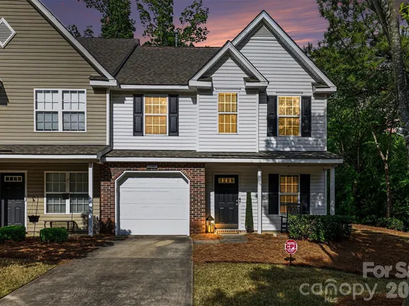 11365 Stone Trail Rd, Charlotte, NC 28213