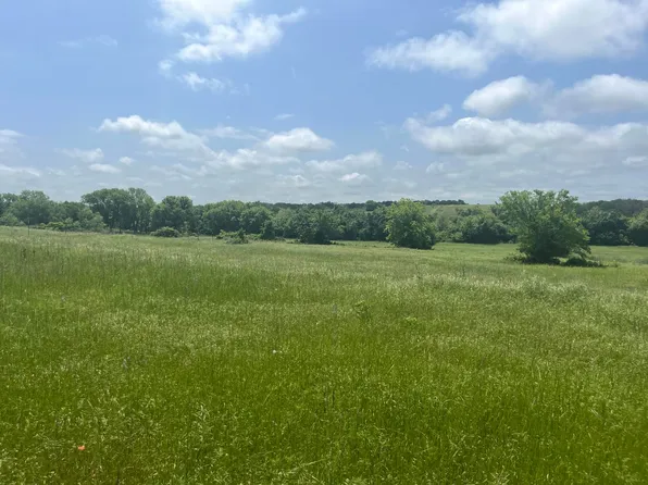 3 Clare Rd, Poolville, TX 76487