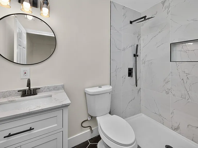 861 W Galbraith Rd — Photo 32