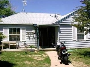 1233 Macon St, Aurora, CO 80010