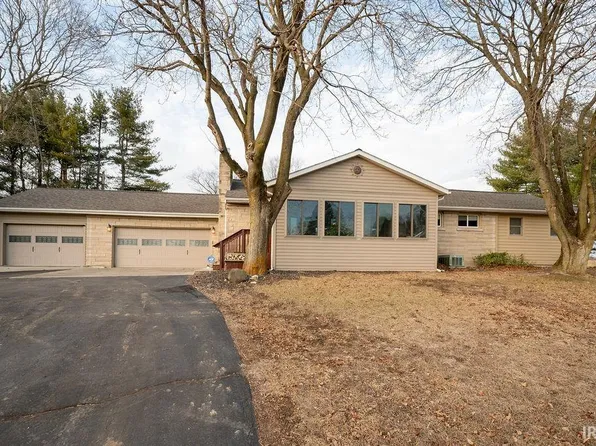 7768 E Blue Star Hwy, Andrews, IN 46702