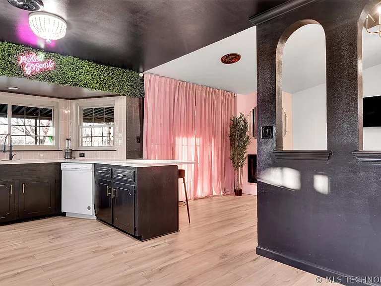 1107 Osage St — Photo 11