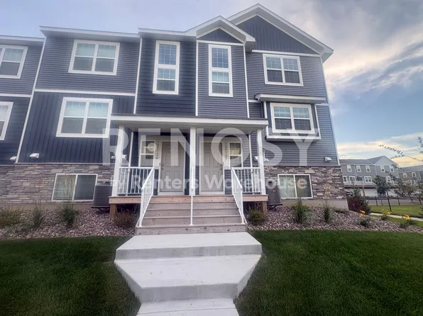 12572 Guadalcanal Cir NE #F, Blaine, MN 55449
