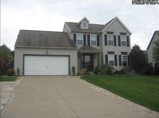 873 Longbrook Dr, Wadsworth, OH 44281