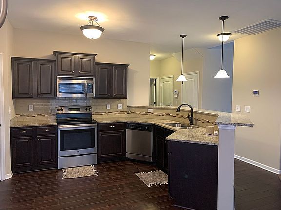 2nd image of 113 Brokenrein Dr