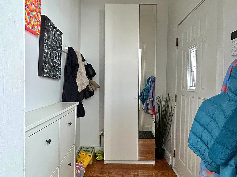 66 Irving St — Photo 12