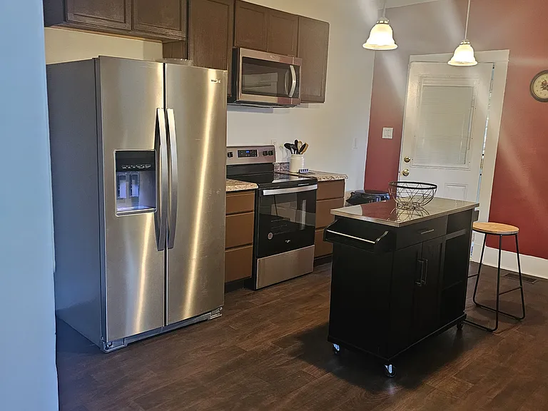 104 Washington Ave — Photo 6