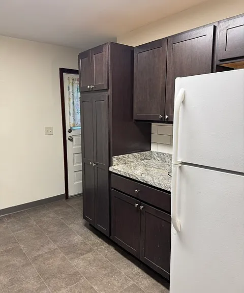 156 Parkview Ave — Photo 17
