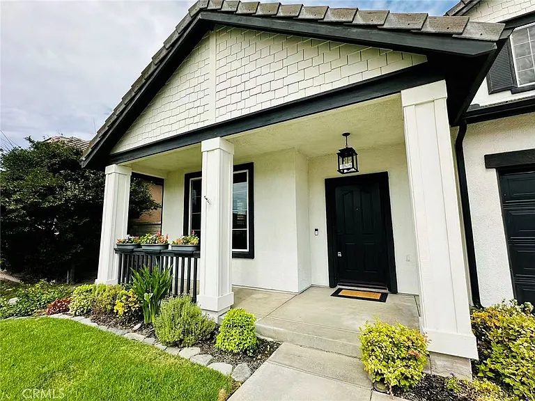 6182 Cedar Creek Rd — Photo 3