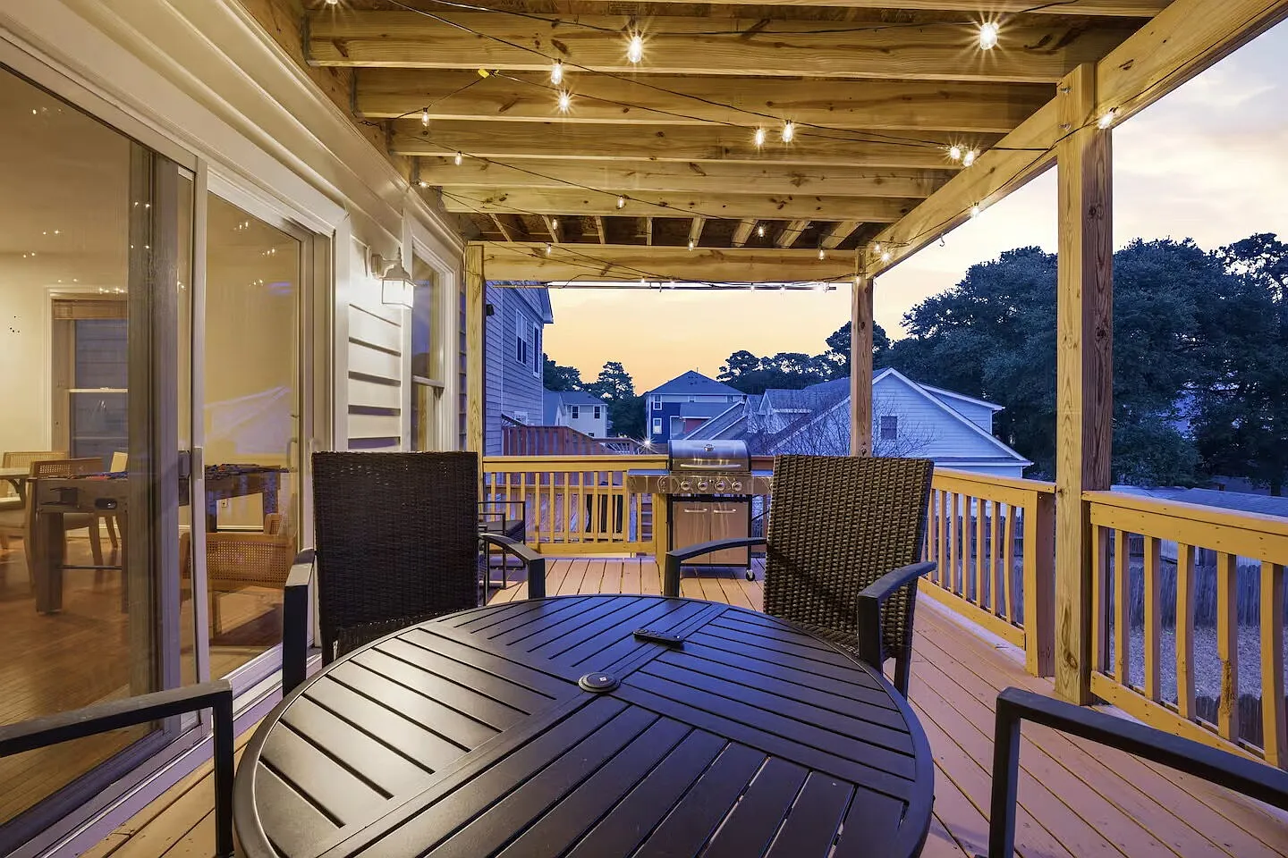 4 bed, 3.5 bath, 2851 sqft, $5,200 — Photo 3