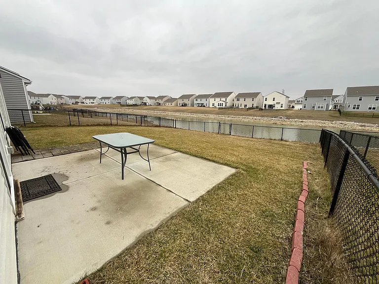 2346 Creek Bank Dr — Photo 40