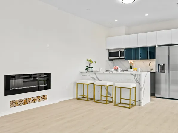 15 West End Avenue image 3 of 20