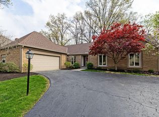 6696 Maplebrook Ln, Columbus, OH 43235