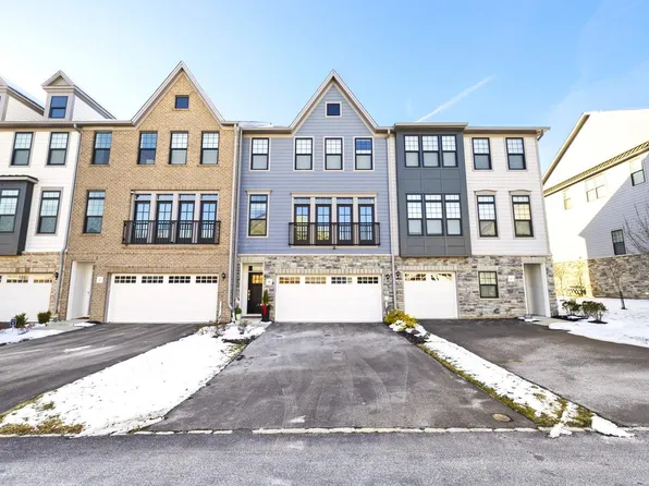 39 Cranberry Ln, Montvale, NJ 07645