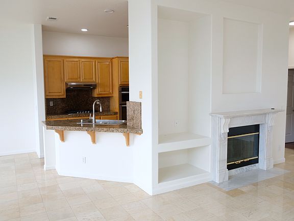 4th image of 132 Golden Eagle Ln