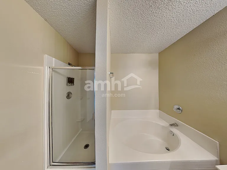 1430 Stewart Dr — Photo 12