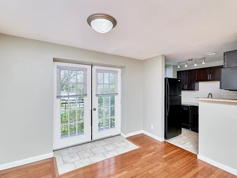5500 Pershing Ave #44 — Photo 10