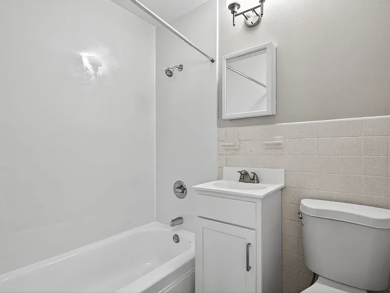 St. Croix Crossings Apartments — Photo 35