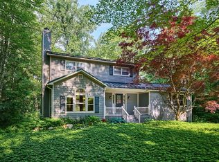12 Birch Ln, Northampton, MA 01062