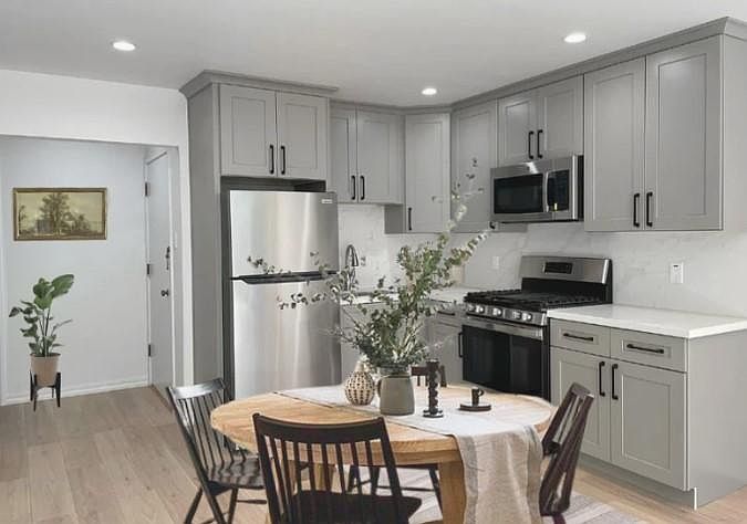 1st image of 781 Corbett Ave APT 5