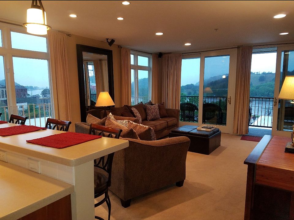 1st image of 110 N Harbor Dr Unit 302