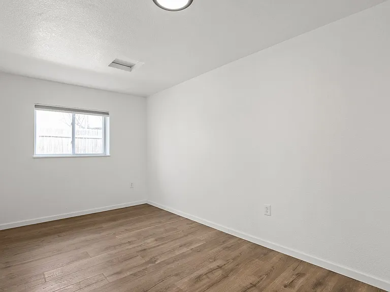 1, 2, and 3 Bed Townhome Style Homes Close to Sloan's Lake, Panorama Park!! — Photo 14
