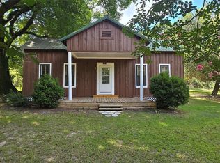 2266 Young Rd, Livingston, TX 77351