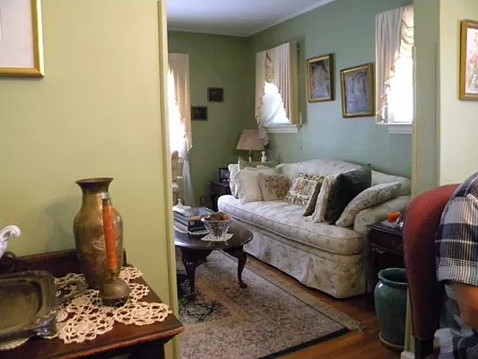 2nd image of 246-03 86th Ave