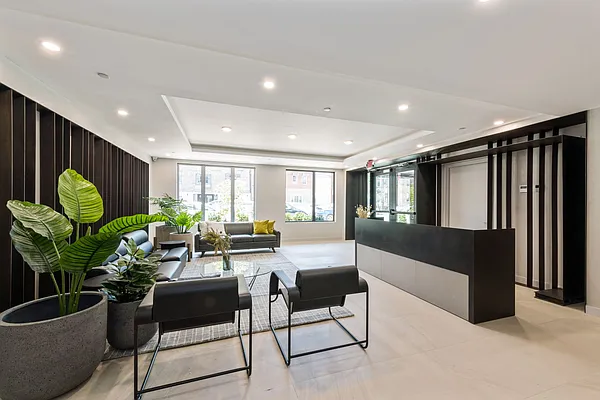 Sold by E Realty International Corp | media 4