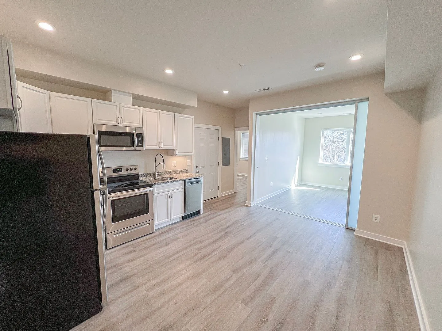 845 Upshur St NW — Photo 2