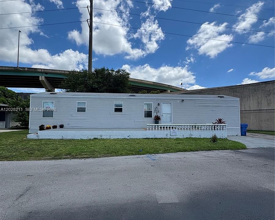 1st image of 5015 SW 29th St #60-8