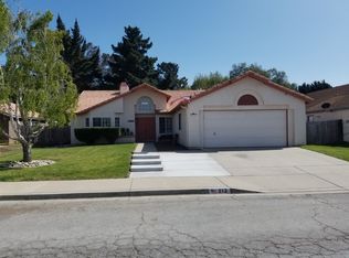 812 Calvert Ave, Lompoc, CA 93436