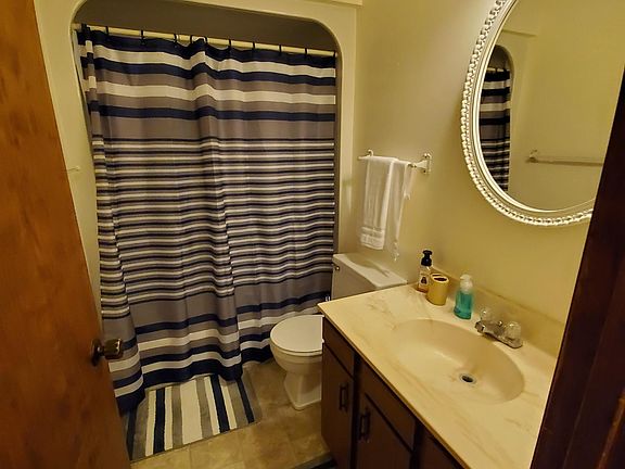 4th image of 109 W 10th St APT 2B