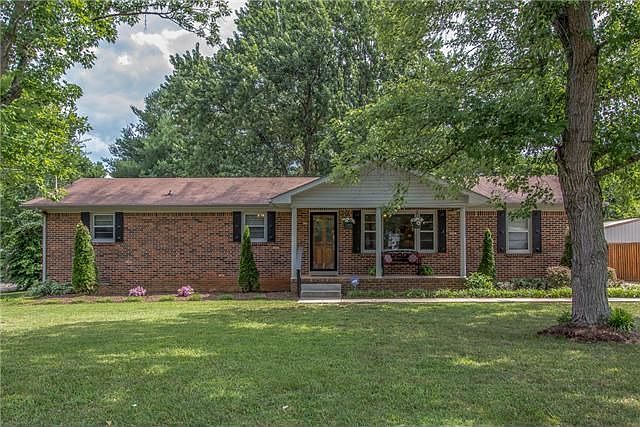 1st image of 3837 Crickett Ln