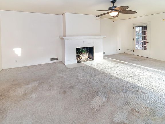 5th image of 5113 Stringtown Rd