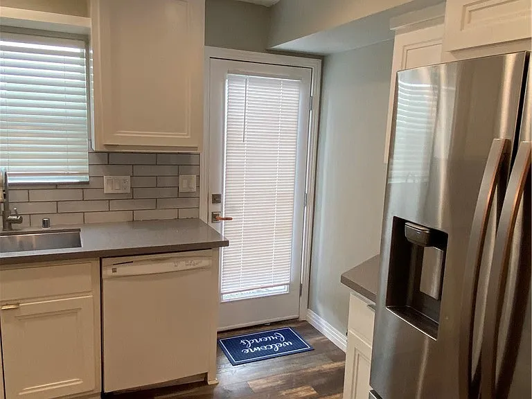 1431 S Beacon St — Photo 13