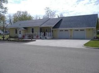 521 6th St, Hawley, MN 56549