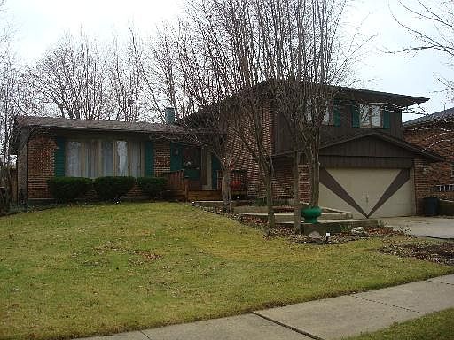 1st image of 15405 S Cherry Ln