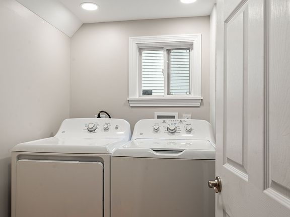 In-unit Laundry / Washer & Dryer