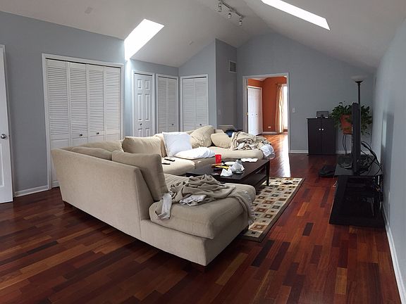 5th image of 922 N Paulina St #3