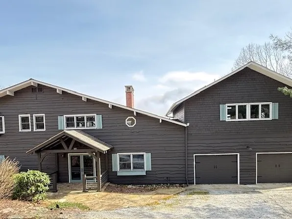 478 Hickory Knut Gap Road, Highlands, NC 28741